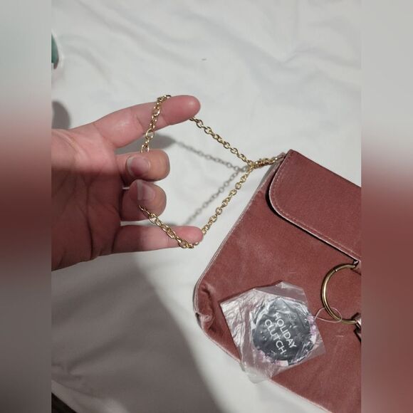 ION -HOLIDAY CLUTCH-SOFT Velvet ROSE W/GOLD COLOR ACCENT Chain Handle -NEW!!! - Picture 3 of 7